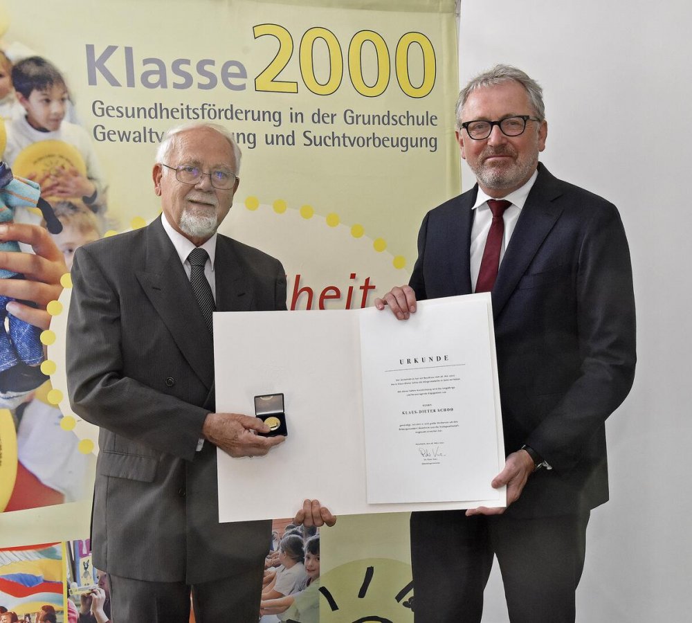 Bürgermedaille in Gold an Klaus-Dieter Schoo verliehen