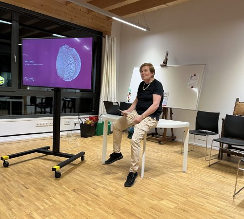 Ulla Cramer bei der Vorstellung von HC Stader 